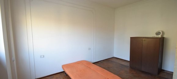 3 rooms Apartment in Piacenza, Italy No. 217002 18