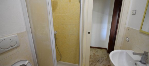 3 rooms Apartment in Piacenza, Italy No. 217002 14