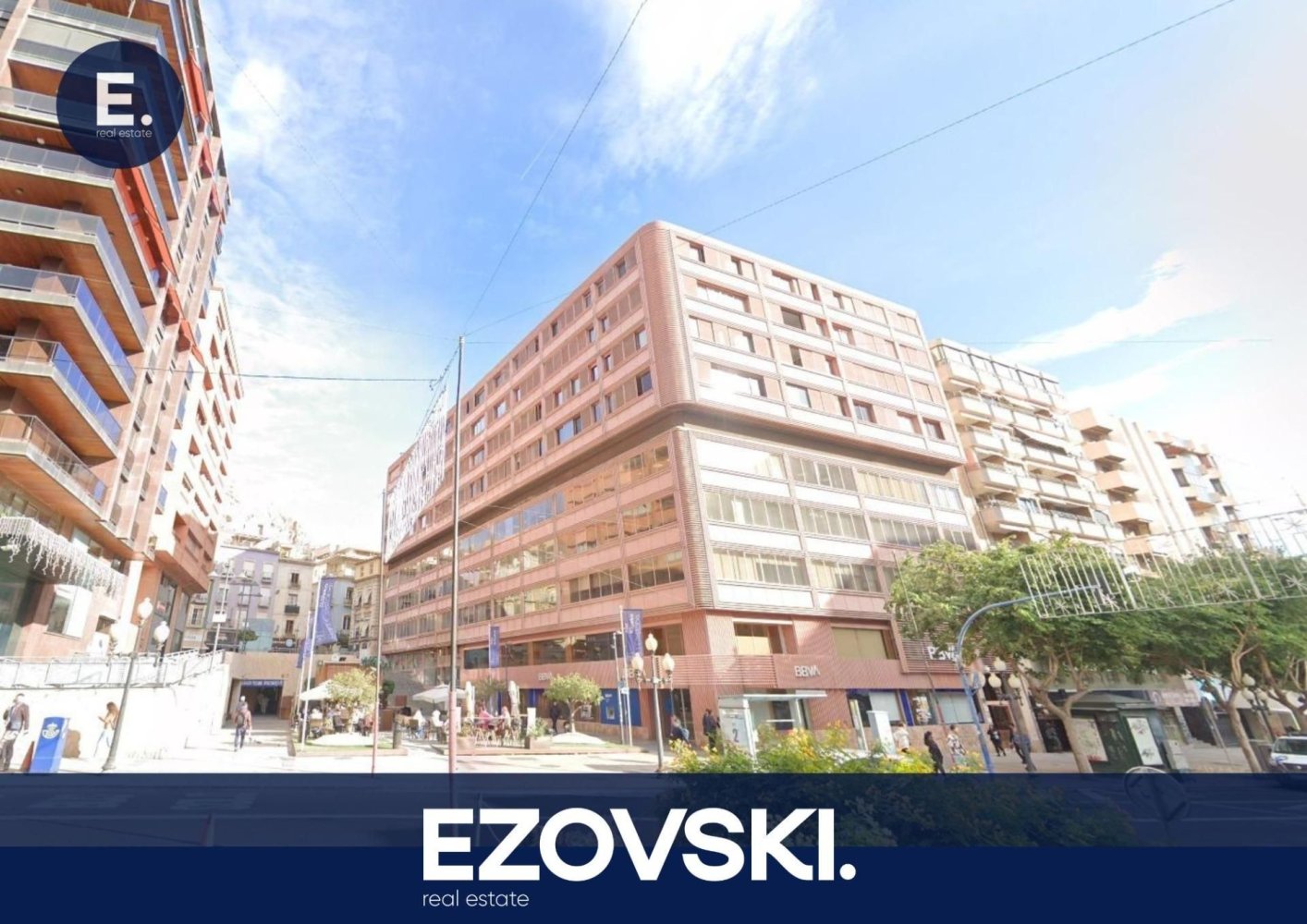 5 bedrooms Apartment in Alicante, Spain No. 268102