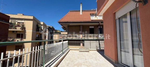 2 bedrooms Penthouse in Rome, Italy No. 272755 8