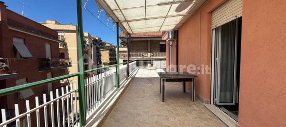 2 bedrooms Penthouse in Rome, Italy No. 272755 7