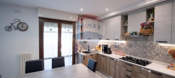 6 rooms Apartment in Monte San Vito, Italy No. 8630 16