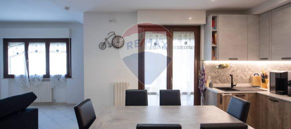 6 rooms Apartment in Monte San Vito, Italy No. 8630 15