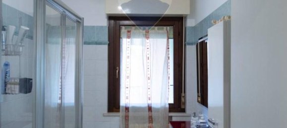 6 rooms Apartment in Monte San Vito, Italy No. 8630 31