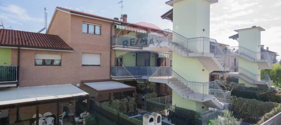 6 rooms Apartment in Monte San Vito, Italy No. 8630 2
