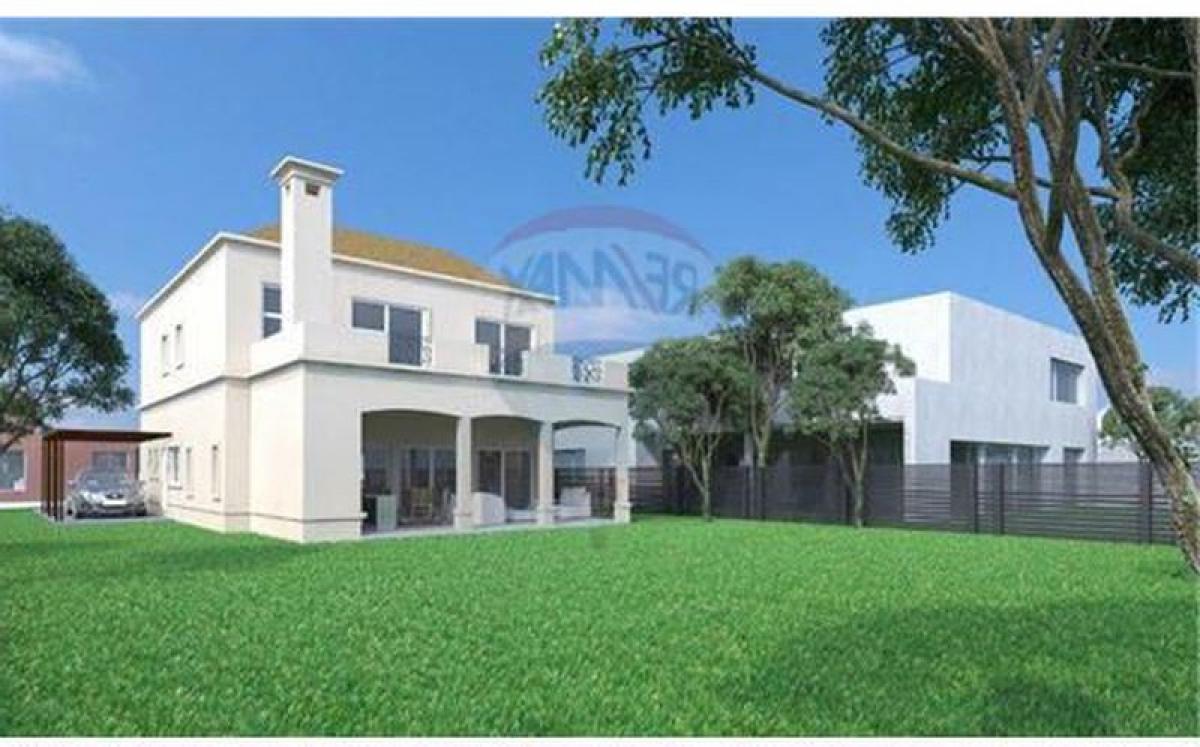 4 bedrooms House in Escobar, Argentina No. 70394