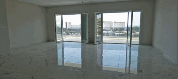 3 bedrooms Apartment in Limassol, Cyprus No. 1982 2