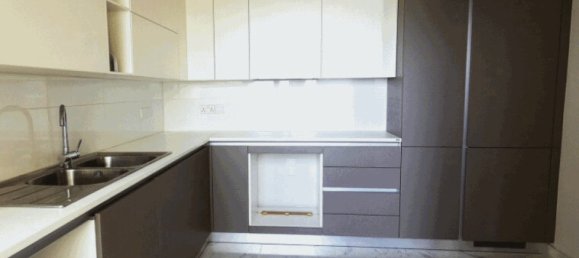 3 bedrooms Apartment in Limassol, Cyprus No. 1982 4