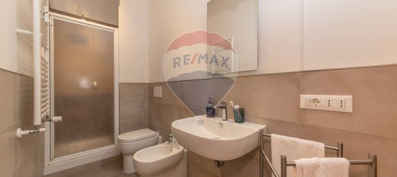 2 bedrooms Apartment in Rome, Italy No. 336092 18