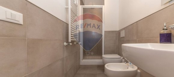 2 bedrooms Apartment in Rome, Italy No. 336092 19