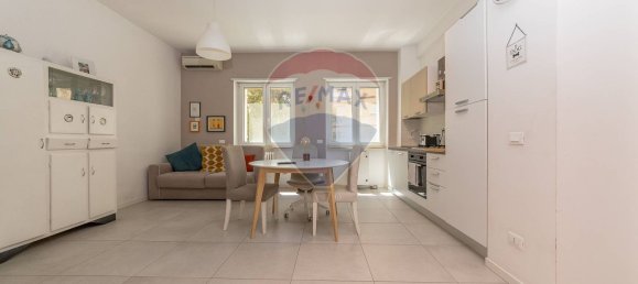 2 bedrooms Apartment in Rome, Italy No. 336092 3