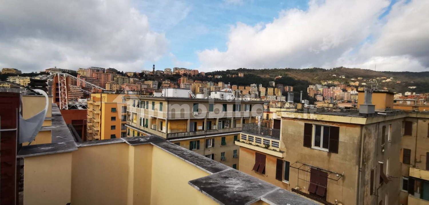 4 chambres Appartement à Genoa, Italy No. 133943