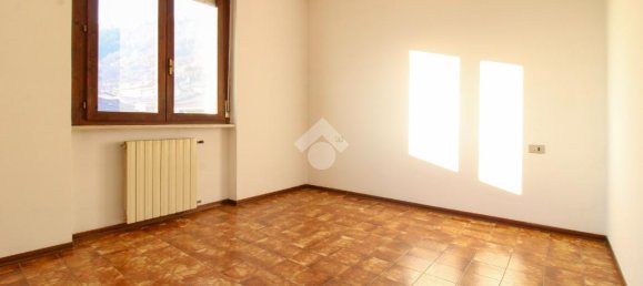 Apartamento de 4 habitaciónes en Vestone, Italy No. 109456 3