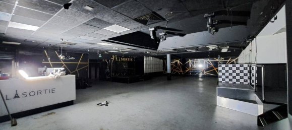 Propiedad comercial en Lassy, France 525 m² No. 147272 2