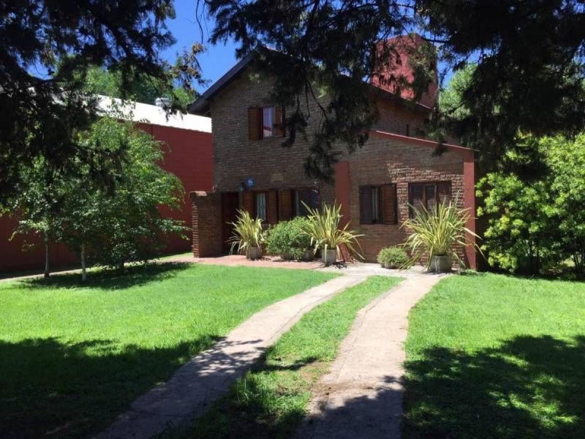 2 bedrooms House in Pilar, Argentina No. 21590