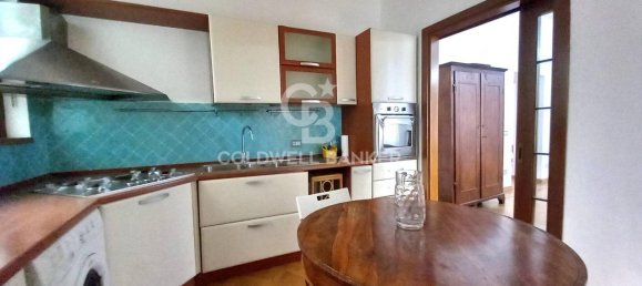 5 rooms Apartment in Viterbo, Italy No. 158616 9