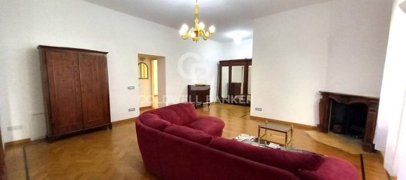 5 rooms Apartment in Viterbo, Italy No. 158616 10