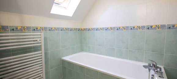 4 Schlafzimmer Haus in Roissy-en-Brie, France, Nr. 121475 10