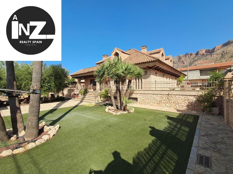 5 bedrooms House in Alicante, Spain No. 242560