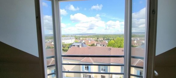 Квартира с 3 спальнями в Шамбурси, Франция № 186626 4