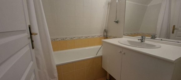 Квартира с 3 спальнями в Шамбурси, Франция № 186626 12