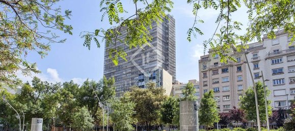 4 bedrooms Apartment in Barcelona, Spain No. 22469 22