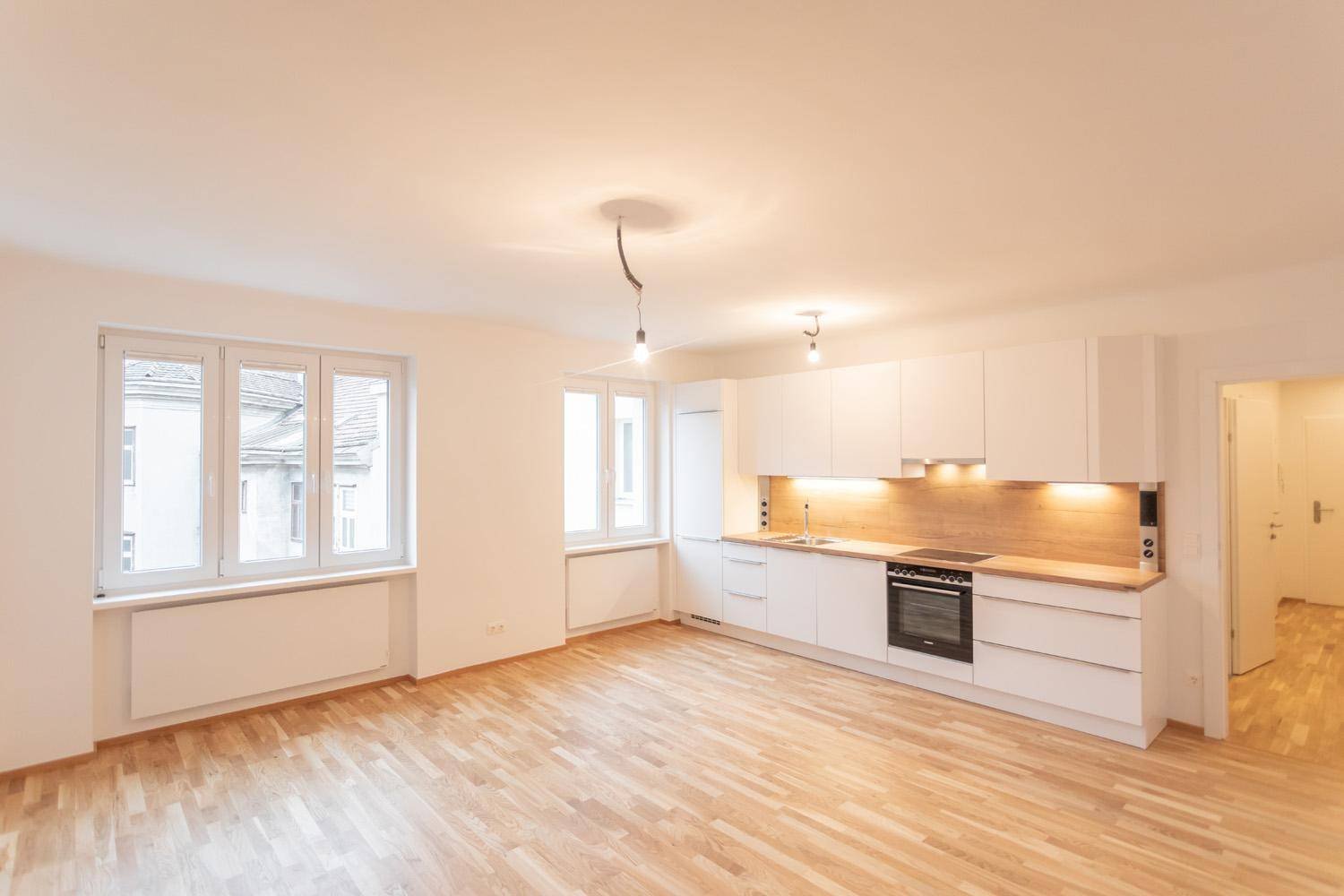 Apartamento de 3 habitaciónes en Favoriten, Austria No. 210120