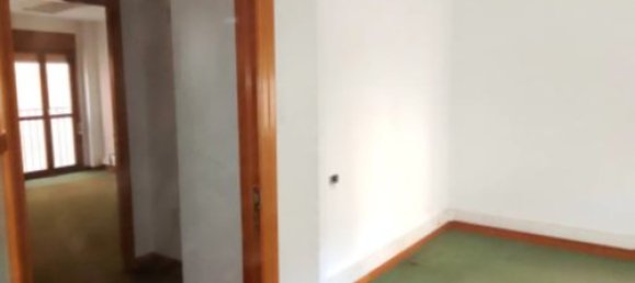 2 bedrooms Apartment in Zaragoza, Spain No. 175711 5