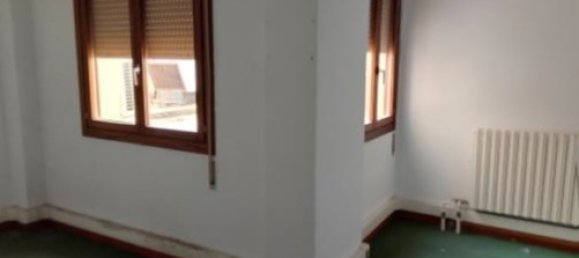 2 bedrooms Apartment in Zaragoza, Spain No. 175711 6