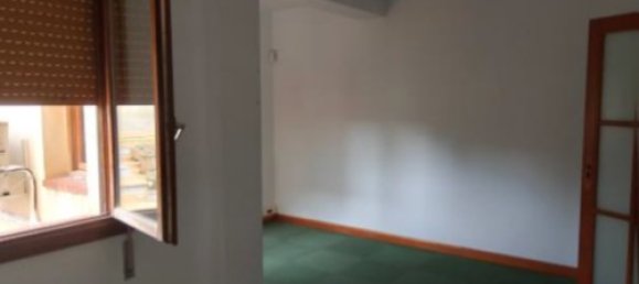 2 bedrooms Apartment in Zaragoza, Spain No. 175711 8