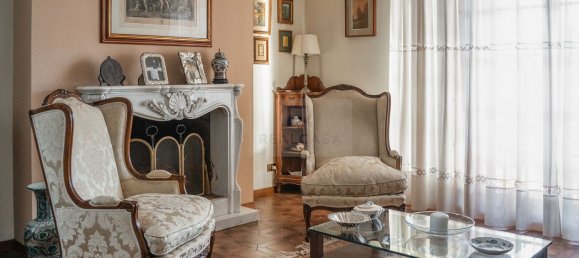 13 rooms Villa in Carrara, Italy No. 51372 6