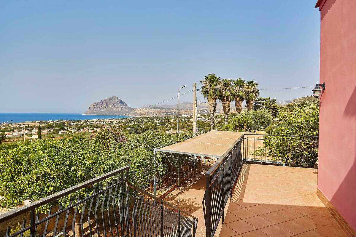 3 غرف نوم فيلا في Valderice, Italy رقم 49660