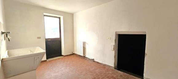 3 غرف نوم فيلا في Curtatone, Italy رقم 157273 18