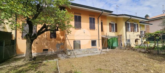 3 غرف نوم فيلا في Curtatone, Italy رقم 157273 21