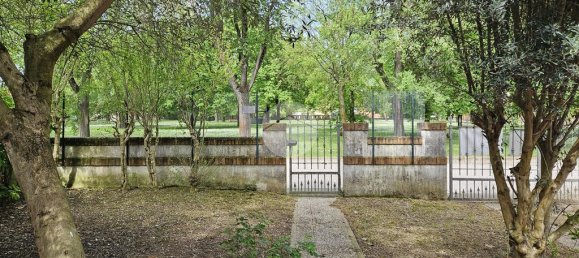 3 غرف نوم فيلا في Curtatone, Italy رقم 157273 23