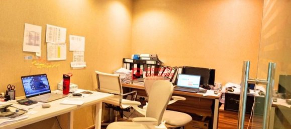 102m² Office in Jumeirah Lake Towers, UAE No. 22475 2