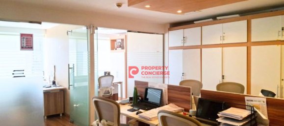 102m² Office in Jumeirah Lake Towers, UAE No. 22475 5