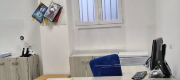 Imóvel comercial de 2 divisões em Sesto San Giovanni, Italy N.º 302227 4