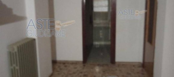 5 rooms Apartment in Corropoli, Italy No. 95391 7