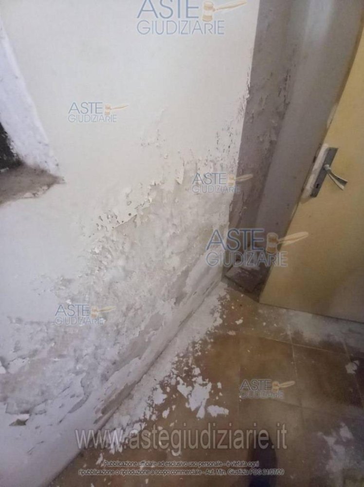 5 rooms Apartment in Corropoli, Italy No. 95391