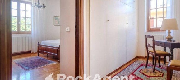 Квартира с 3 спальнями в Аквапенденте, Италия № 262760 21