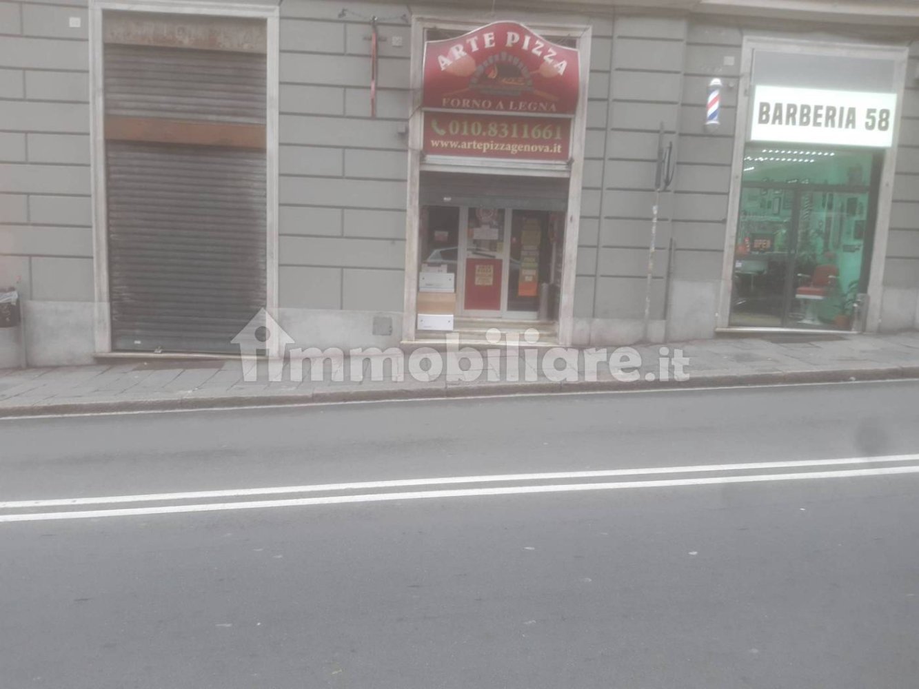 2غرفة عقار تجاري في Genoa, Italy رقم 173968