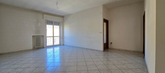 Квартира с 4 спальнями в Сант Эджидио алла Вибрата, Италия № 371488 5