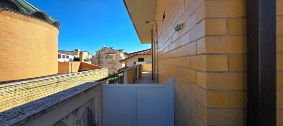 Квартира с 4 спальнями в Сант Эджидио алла Вибрата, Италия № 371488 31