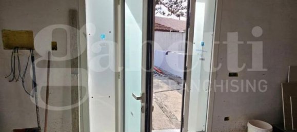 4 rooms Villa in Messina, Italy No. 13729 16