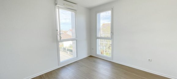 1 bedroom Apartment in Carrieres-sous-Poissy, France No. 180077 3