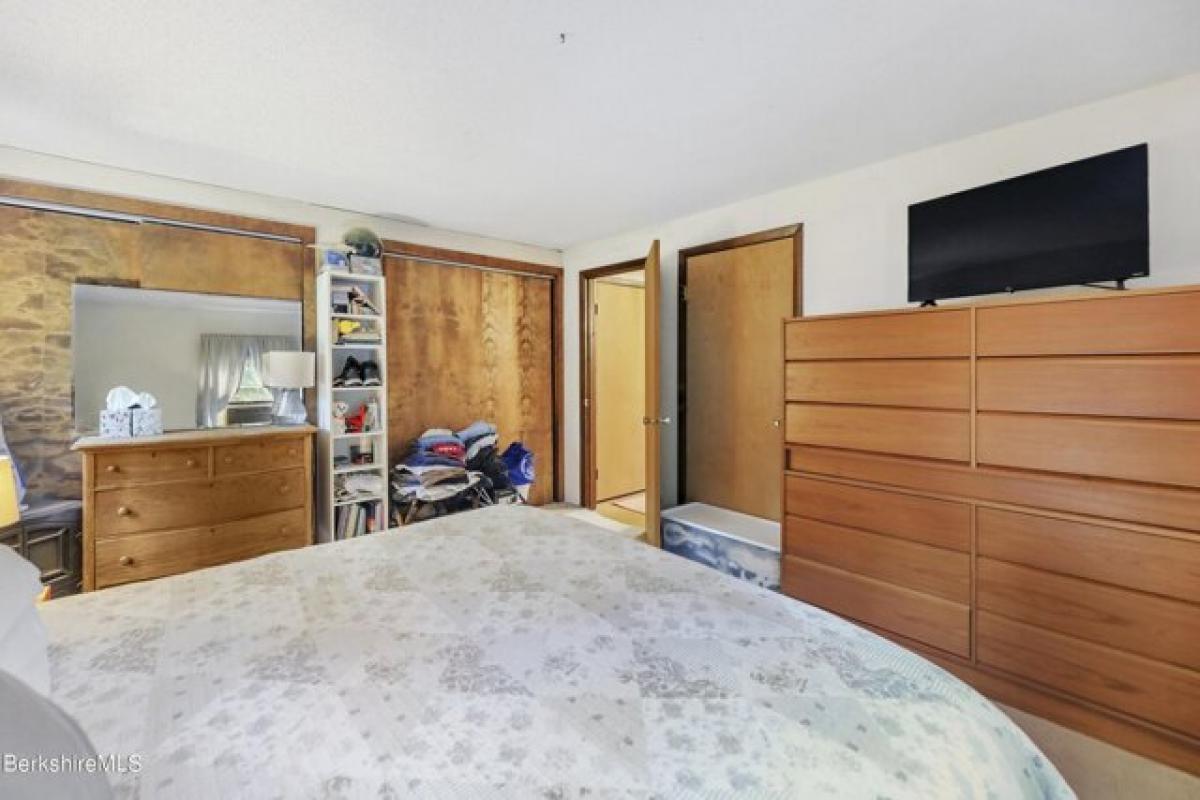 3 bedrooms House in Lanesborough, USA No. 400709