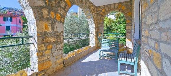 11 rooms Villa in Rapallo, Italy No. 105872 2