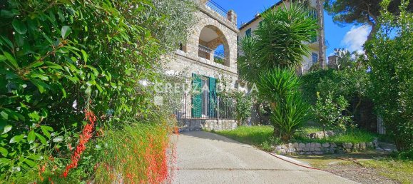 11 rooms Villa in Rapallo, Italy No. 105872 27