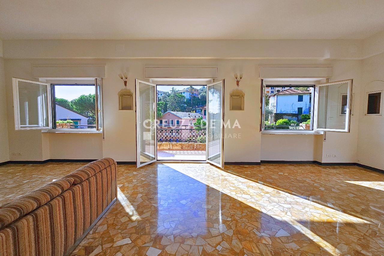 11 rooms Villa in Rapallo, Italy No. 105872